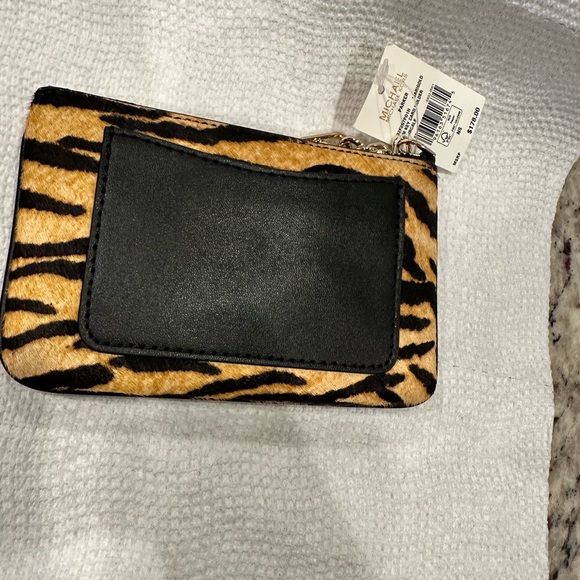 NWT Michael Kors Parker Marigold Haircalf key card holder - Picture 2 of 7